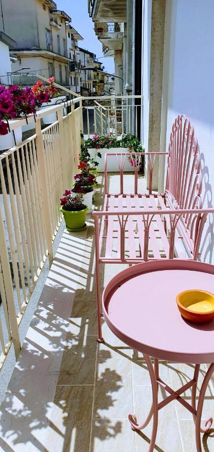 Angela'S Apartment. Elegant Two Bedroom House In Irsina Ngoại thất bức ảnh